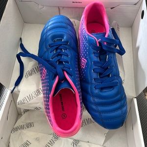 Dreampairs kids soccer cleats